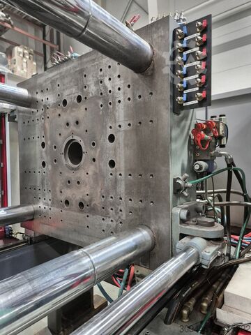 Injection molding machine BATTENFELD HM 500/3400