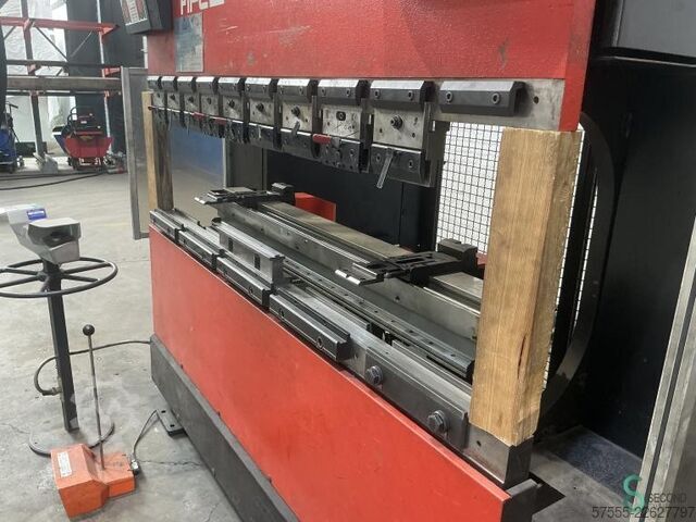 Abkantpressen  Amada HFE 50-20 2001 8 Achsen Amada HFE 50-20