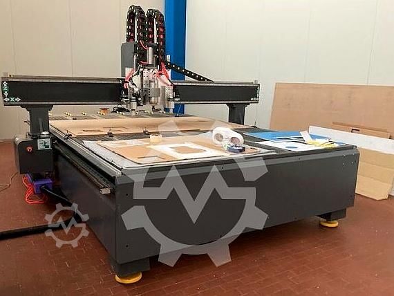 CNC-Bearbeitungszentrum für Holz MTCH MT-FR 3020