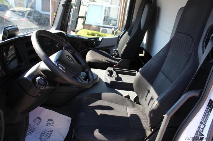LKW mit Kofferaufbau Mercedes-Benz Antos 1830 E6 Koffer 7,7m   LBW   Rolltor