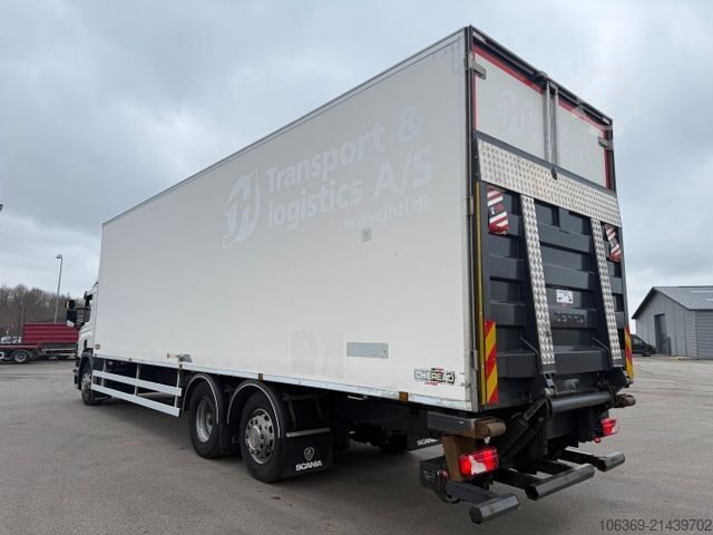 Refrigerated truck SCANIA P320 6x2*4 Carrier Supra 1250 Mt 9.65 m. box