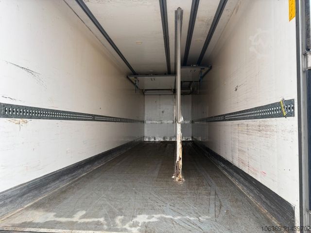 Refrigerated truck SCANIA P320 6x2*4 Carrier Supra 1250 Mt 9.65 m. box