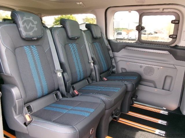 Kleinbus FORD Tourneo Custom 320L2 Sport 4x4 AHK Exklusiv ACC