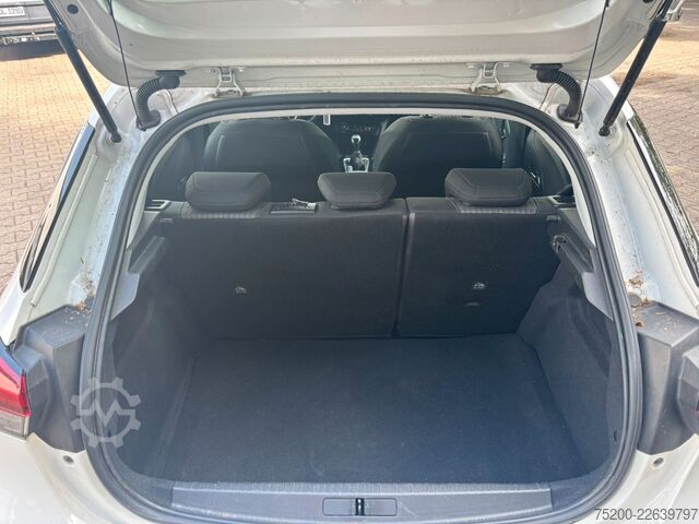 Van OPEL Corsa F Edition