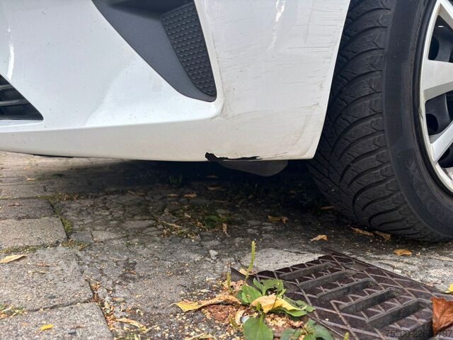 Van OPEL Corsa F Edition