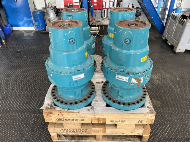 Gearbox 4 Stück Bonfiglioli Getriebe JB00001227