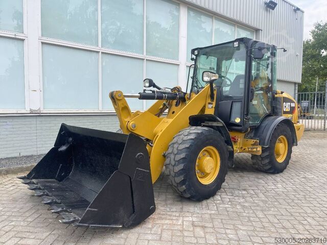 Radlader Caterpillar 906 M    2018