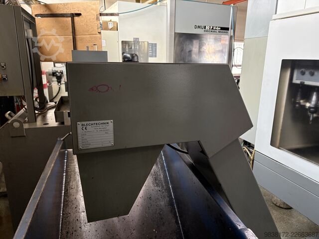 Universal machining center DECKEL MAHO DMU 50 EVOLUTION