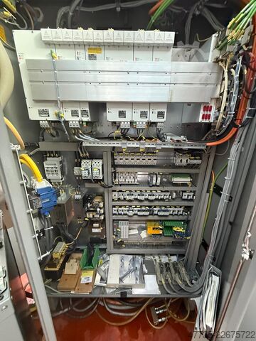 CNC vertical machining center DECKEL MAHO DMC 105 V linear