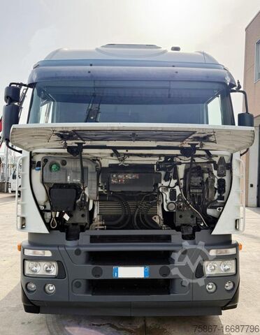 Truck with fixed body Iveco STRALIS 480