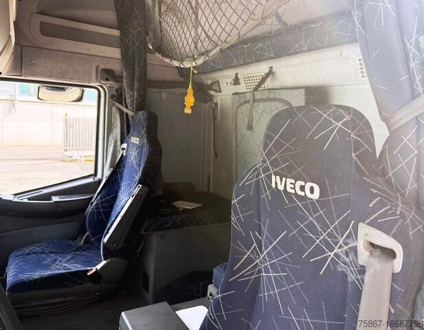 Truck with fixed body Iveco STRALIS 480