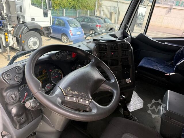 Truck with fixed body Iveco STRALIS 480