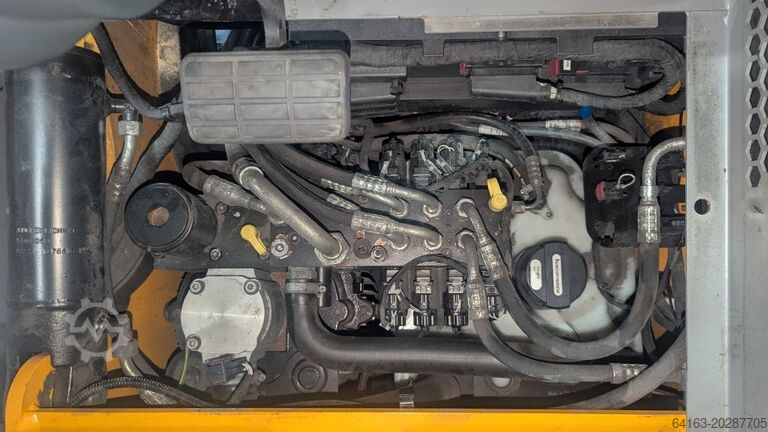Electric 4-wheel forklift Jungheinrich EFG S50s Zinkenverstellgerät, Waage