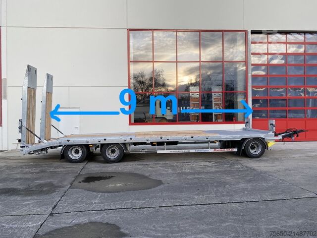 Low loader trailer Möslein T 3-9,20 F Blatt  3 Achs Tieflader mit gerader Ladefläche 9 m, Neufahrzeug