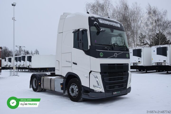 Standard tractor unit VOLVO FH 500 Globetrotter XL