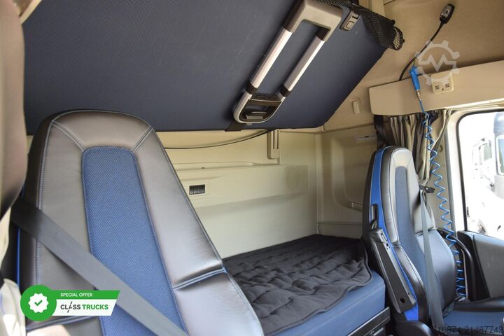 Standard tractor unit VOLVO FH 500 Globetrotter XL