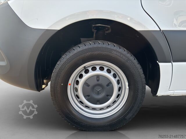 Pick-up van Mercedes-Benz Sprinter 317 CDI Pritsche DOKA Lang AHK KlimaA