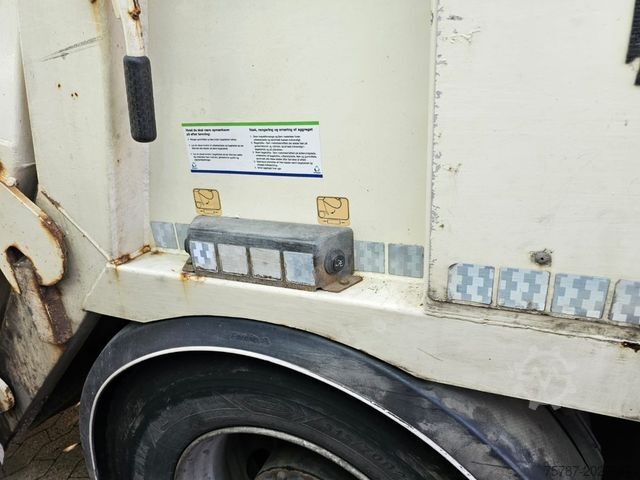 Garbage truck MERCEDES-BENZ 1830 Econic Müllwagen, 2 Kammern
