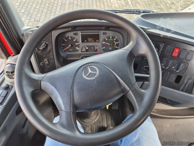 Vehicle with work platform Mercedes-Benz Atego 918 4X4 / LIFT 18M / 1 OWNER