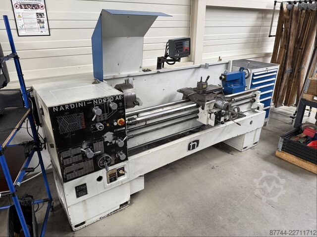 Leit-/Zugspindeldrehmaschine Nardini ND220-AE