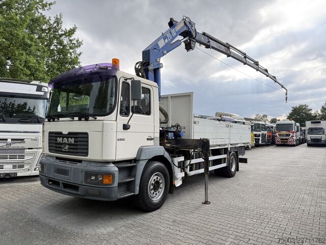 LKW mit Pritsche (offen) MAN F2000 19.314 Kran HMF 2000 bis 23 Meter