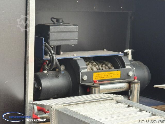 Semi-Tieflader Schwarzmuller F-SERIE 1060 cm, Rampen, Lier, gestuurde naloop...