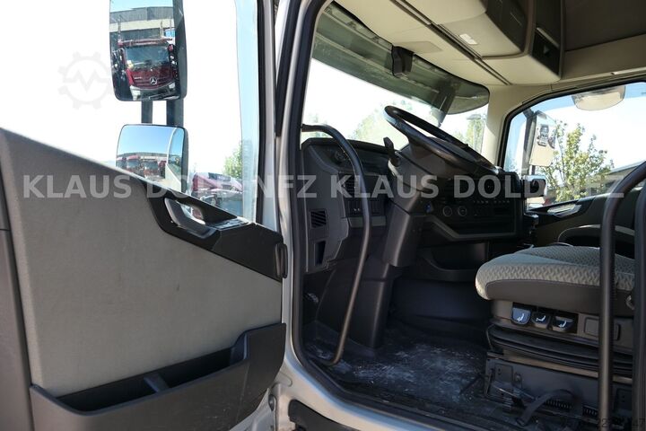 Standard tractor unit VOLVO FH 500 Globetrotter 2-Tanks Euro 6