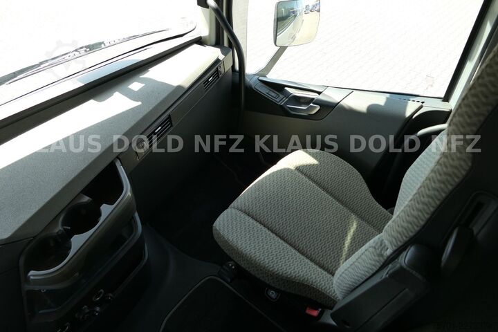 Standard tractor unit VOLVO FH 500 Globetrotter 2-Tanks Euro 6