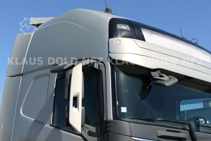Standard tractor unit VOLVO FH 500 Globetrotter 2-Tanks Euro 6