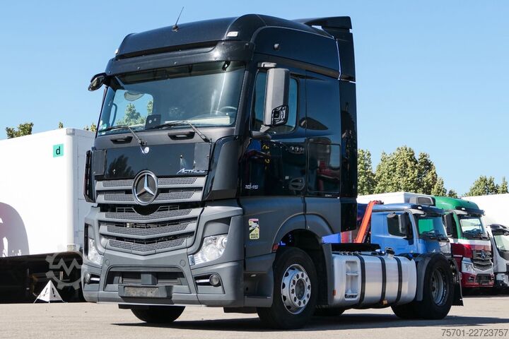 Standard tractor unit MERCEDES-BENZ Actros 1845 BigSpace 2 XL-Tanks Euro 6