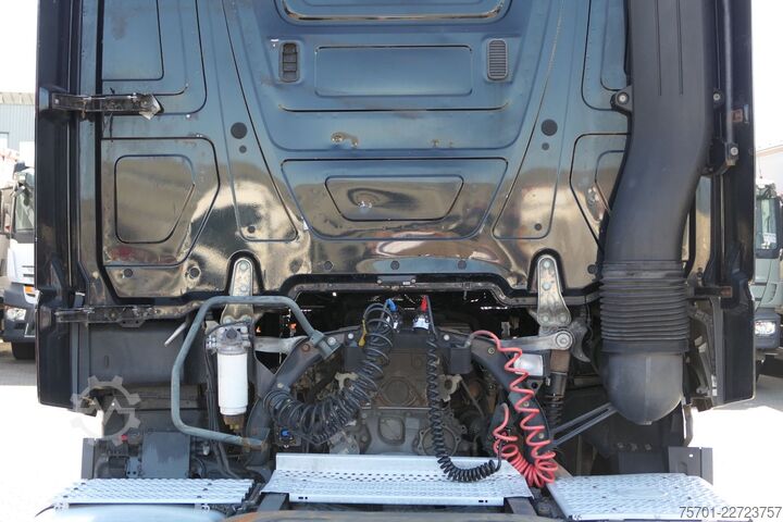 Standard tractor unit MERCEDES-BENZ Actros 1845 BigSpace 2 XL-Tanks Euro 6