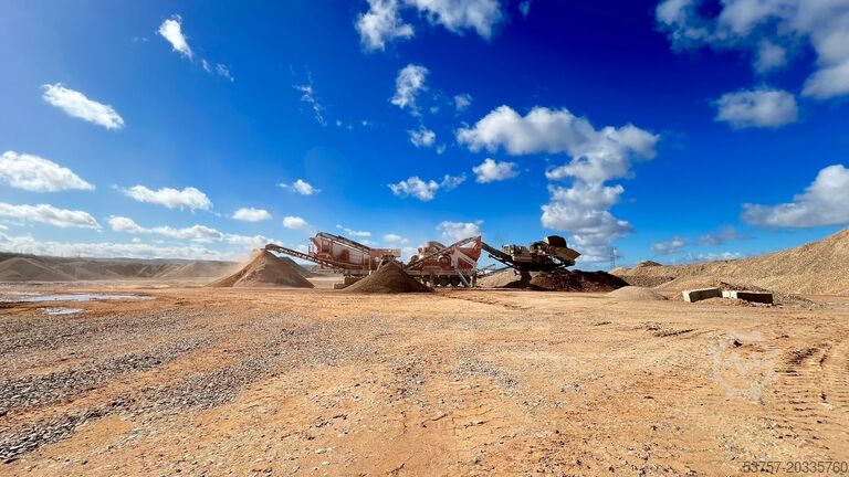 Crushing equipment/mobile crushing plant Constmach Mobile Crushing Plant Mobile Vertical Impact Crushing Plant