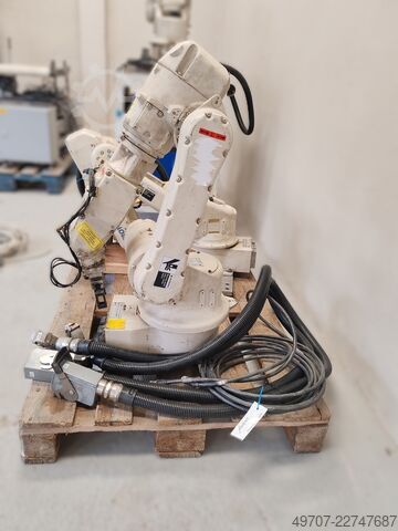 Industrieroboter mit Greifer Yaskawa Motoman YR-HP3L-A00