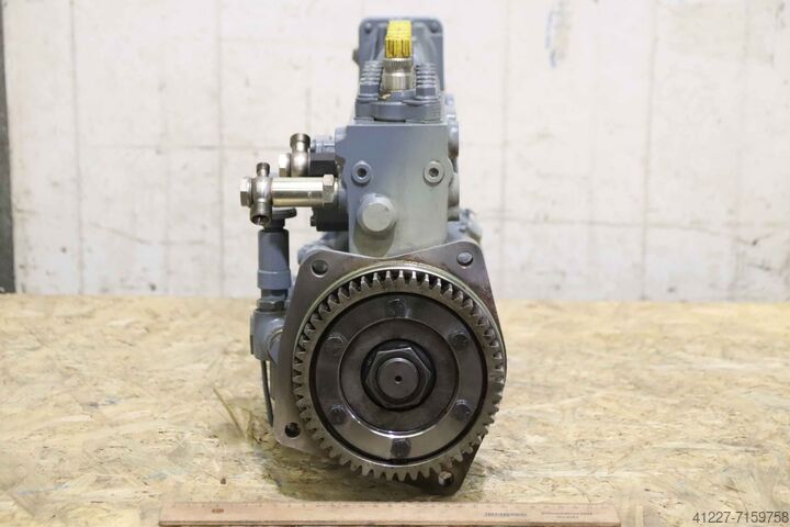 Einspritzpumpe Dieselmotor 6 Zylinder Bosch PES6R120/720LV RQV300-900 RV