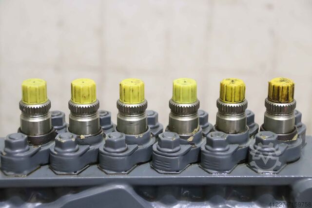 Einspritzpumpe Dieselmotor 6 Zylinder Bosch PES6R120/720LV RQV300-900 RV