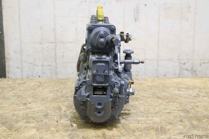 Einspritzpumpe Dieselmotor 6 Zylinder Bosch PES6R120/720LV RQV300-900 RV