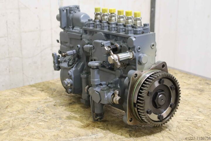 Einspritzpumpe Dieselmotor 6 Zylinder Bosch PES6R120/720LV RQV300-900 RV