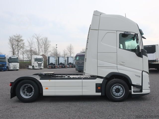 Standard SZM Volvo FH 500 Aero Eur 6 Globetrotter XL Retrader Leder