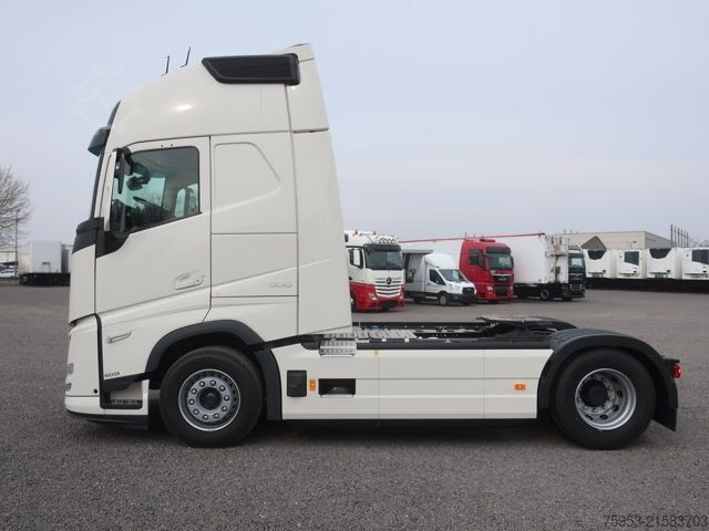 Standard SZM Volvo FH 500 Aero Eur 6 Globetrotter XL Retrader Leder
