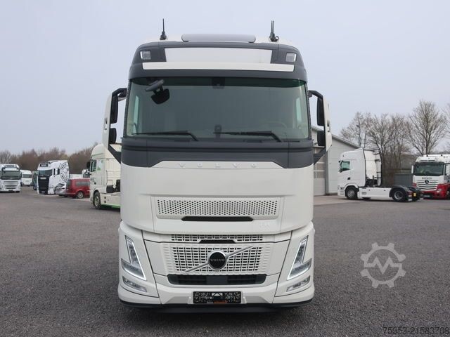 Standard SZM Volvo FH 500 Aero XL Euro 6 Leder Retarder Mikrowelle