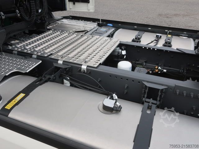 Standard SZM Volvo FH 500 Aero XL Euro 6 Leder Retarder Mikrowelle