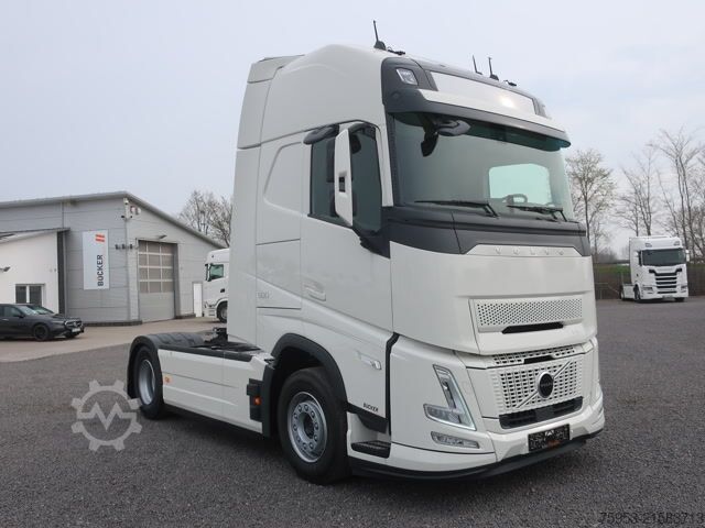 Standard SZM Volvo FH 500 Aero Euro 6 XL Retarder Leder Mikrowelle
