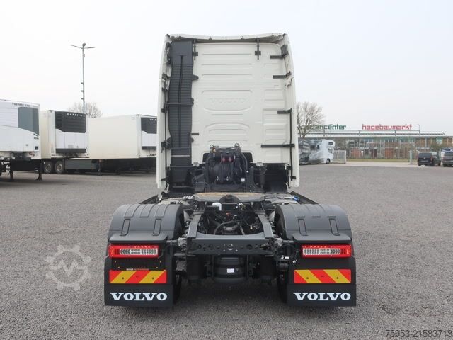 Standard SZM Volvo FH 500 Aero Euro 6 XL Retarder Leder Mikrowelle