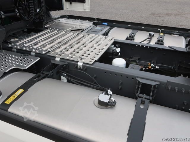 Standard SZM Volvo FH 500 Aero Euro 6 XL Retarder Leder Mikrowelle