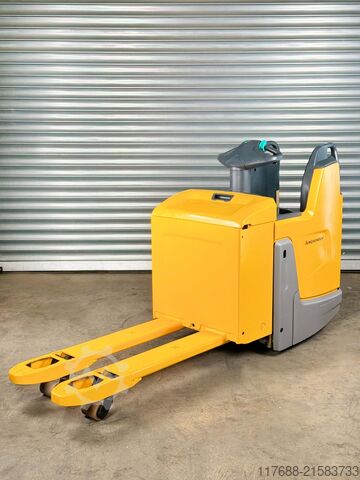 Niederhubwagen-Mitfahrer Jungheinrich ERE 225 - Service Neu - Lithium Schnellladegerät