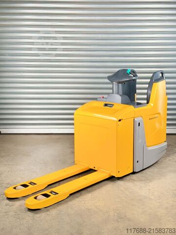 Niederhubwagen-Mitfahrer Jungheinrich ERE 120 - Service Neu -nur 672 Std. - Batterie 90%