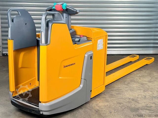 Niederhubwagen-Mitfahrer Jungheinrich ERE 225 - Service Neu-2.400mm Gabeln -Batterie 83%