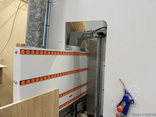 Vertical CNC machining center Holz-Her Evolution 7405