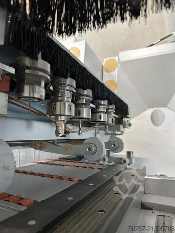 Vertical CNC machining center Holz-Her Evolution 7405