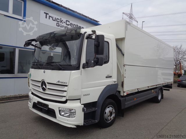 LKW mit Getränkeaufbau MERCEDES-BENZ Atego 1223 L 5,8 M Schwenkwand RFK Spurassi
